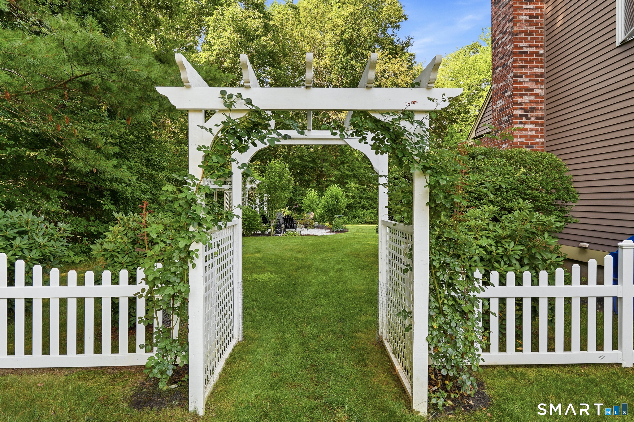 54 Heatherwood Drive Colchester CT 06415