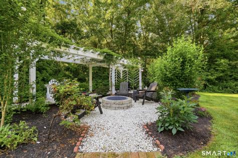 54 Heatherwood Drive Colchester CT 06415