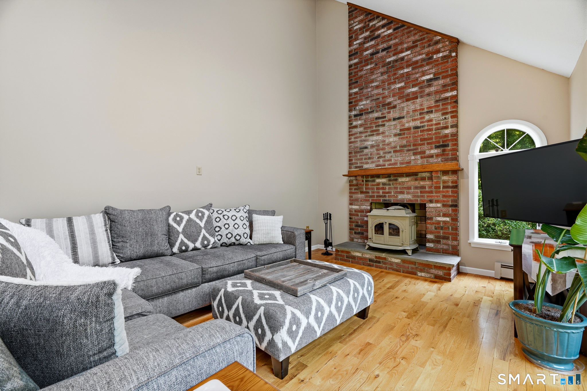 54 Heatherwood Drive Colchester CT 06415