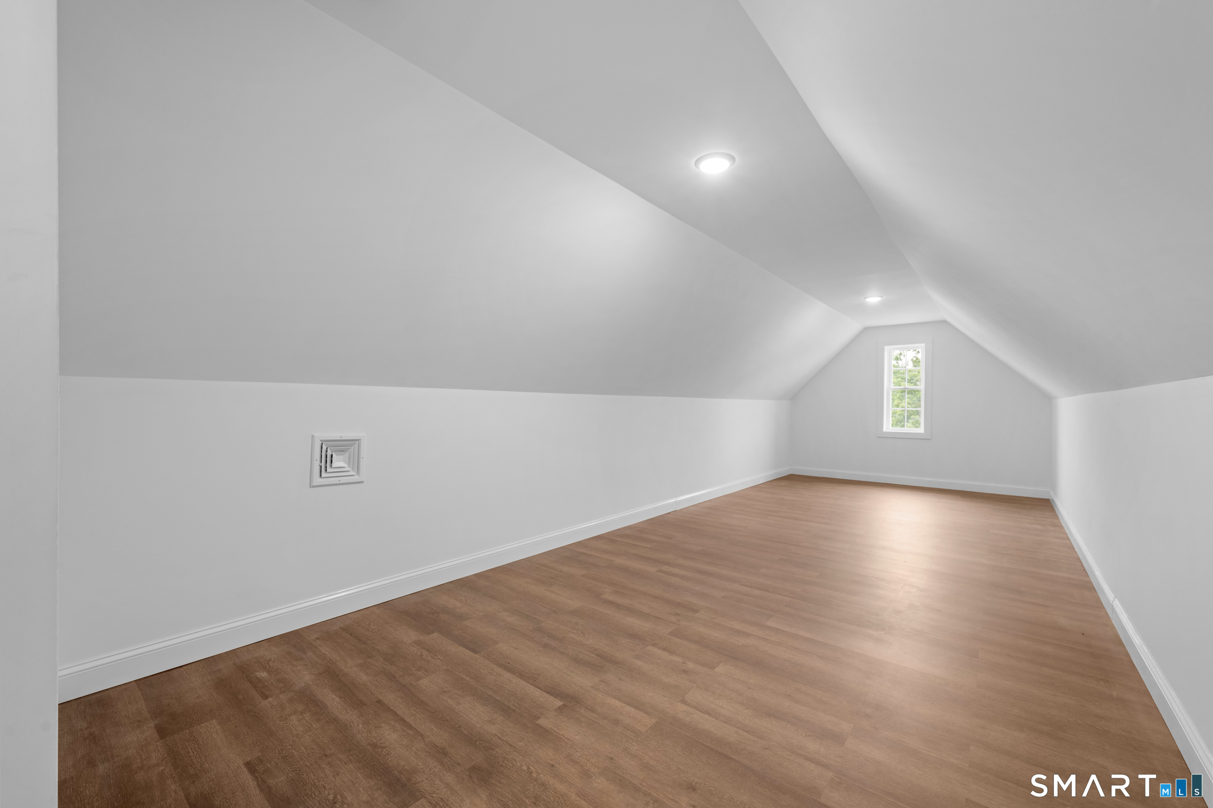 11-R Upper Kensington Drive East Lyme CT 06333