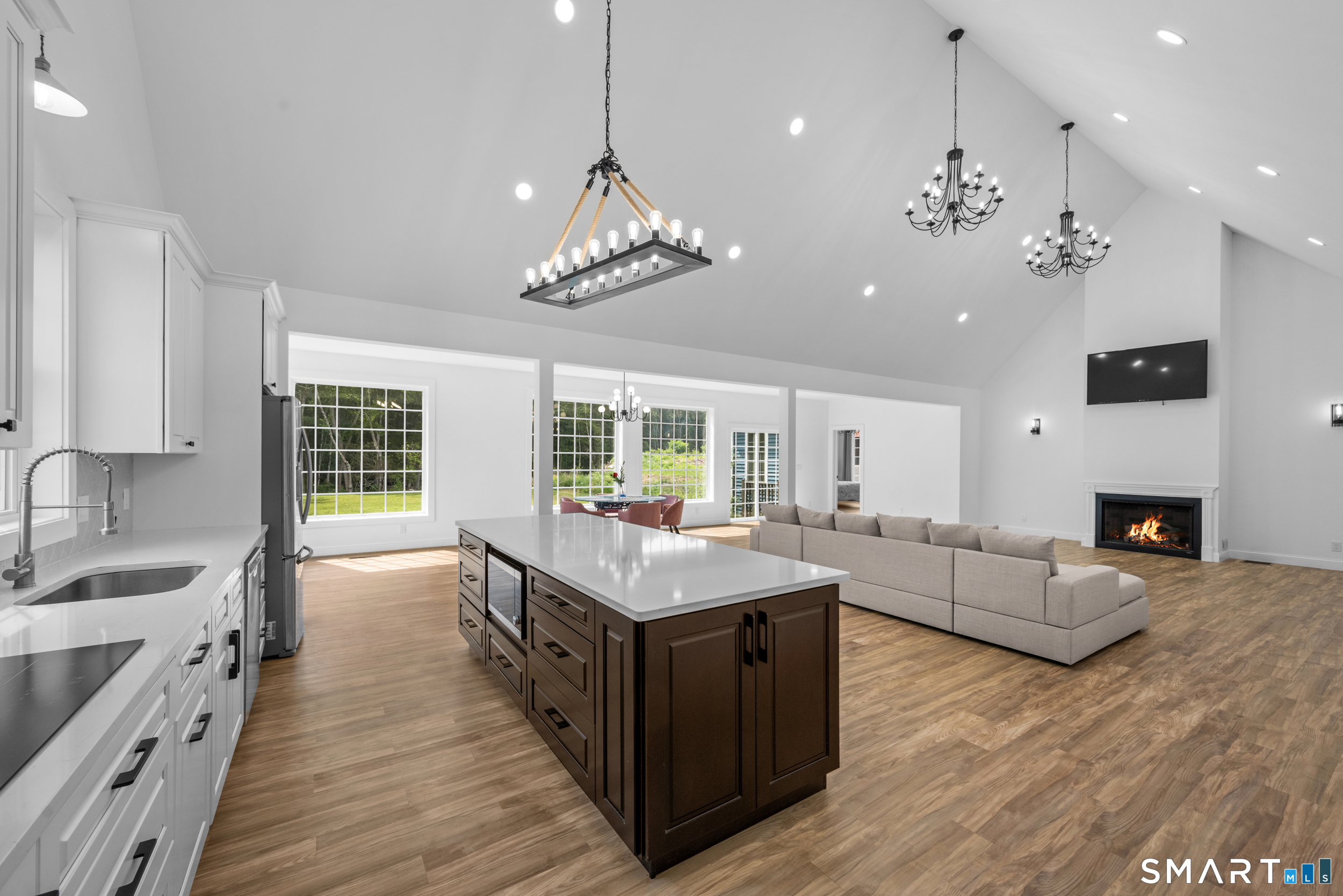 11-R Upper Kensington Drive East Lyme CT 06333