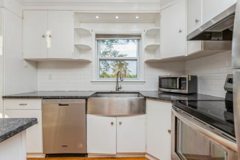 20 Karen Road Danbury CT 06811