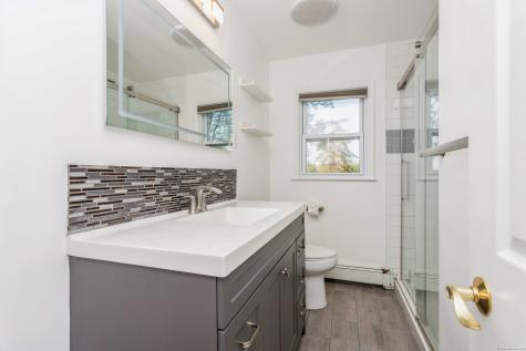 20 Karen Road Danbury CT 06811