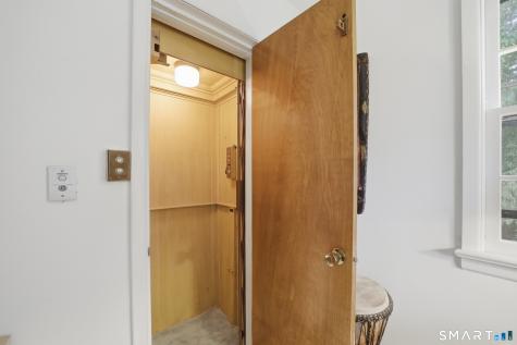 10 Joan Road Stamford CT 06905