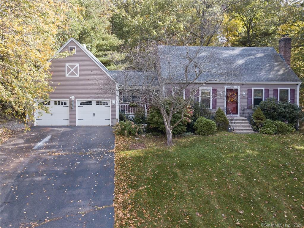 284 Guinevere Ridge Cheshire CT 06410