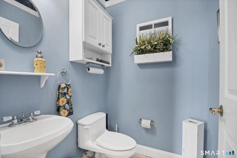 17 Carriage Lane Woodbury CT 06798