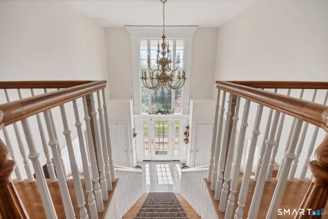 17 Carriage Lane Woodbury CT 06798