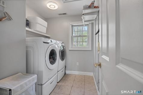 17 Carriage Lane Woodbury CT 06798