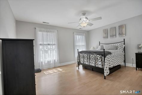17 Carriage Lane Woodbury CT 06798