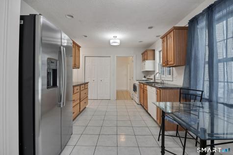 17 Carriage Lane Woodbury CT 06798