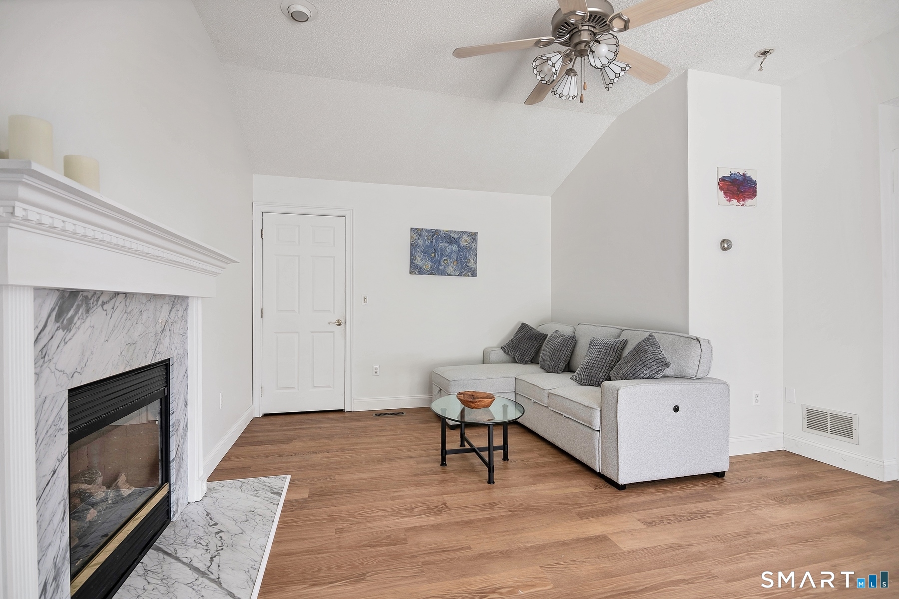 17 Carriage Lane Woodbury CT 06798