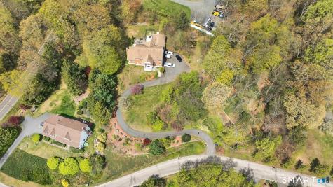 17 Carriage Lane Woodbury CT 06798