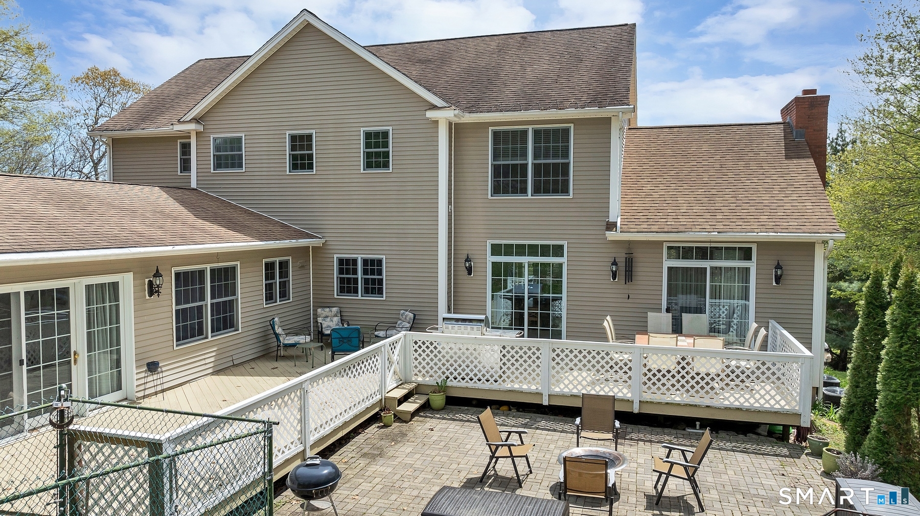 17 Carriage Lane Woodbury CT 06798