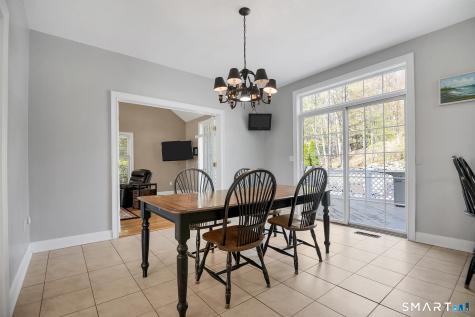 17 Carriage Lane Woodbury CT 06798