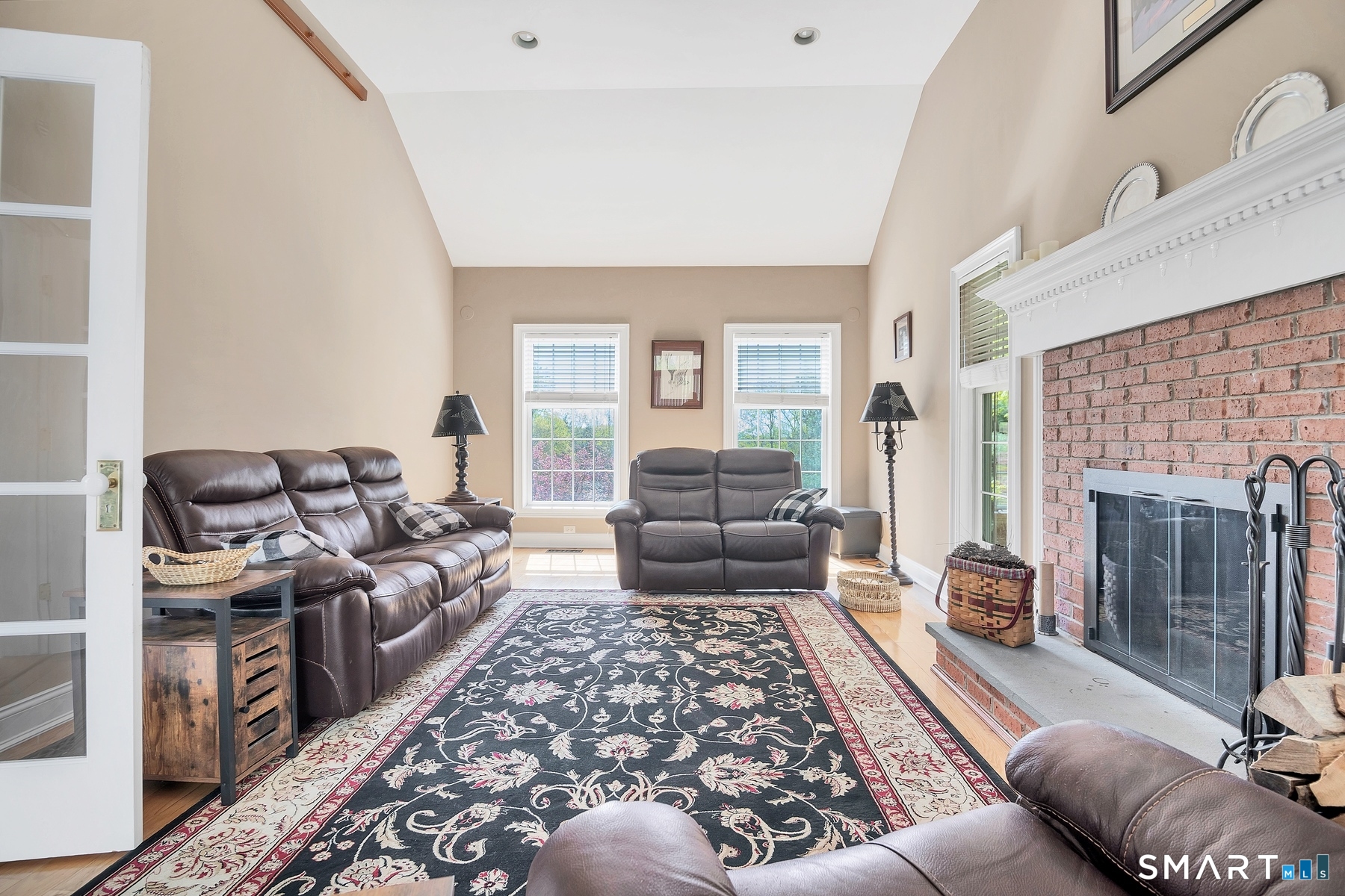 17 Carriage Lane Woodbury CT 06798