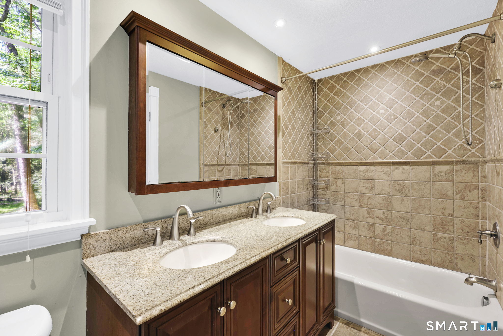 23 Berkshire Way Simsbury CT 06070