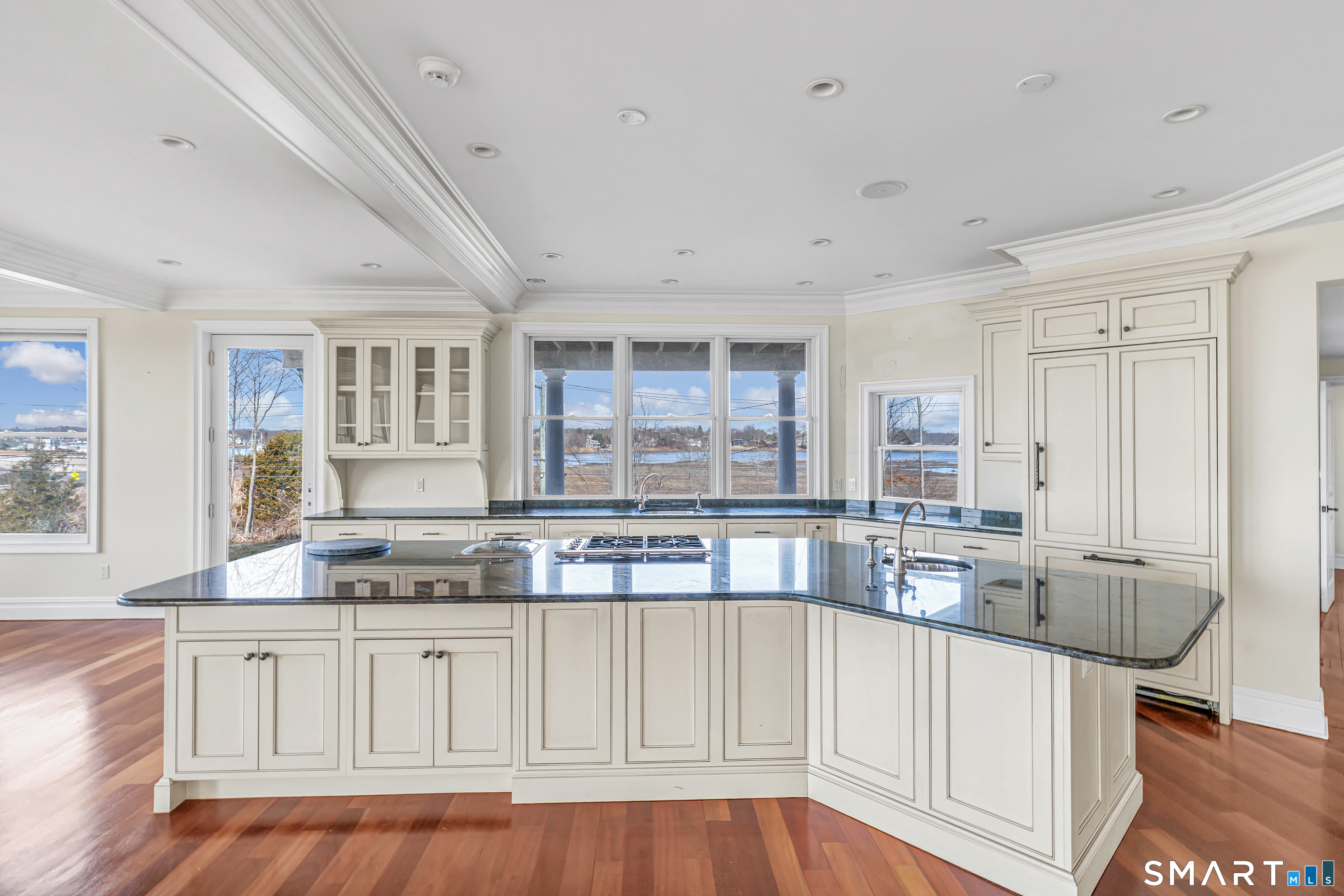 590 Gulf Street Milford CT 06460