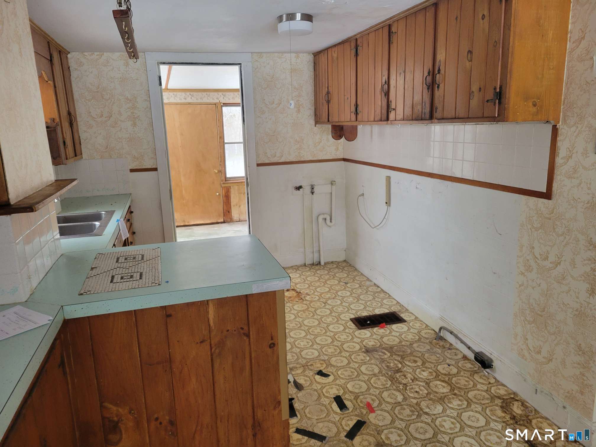 459 Colonel Ledyard Highway Ledyard CT 06339