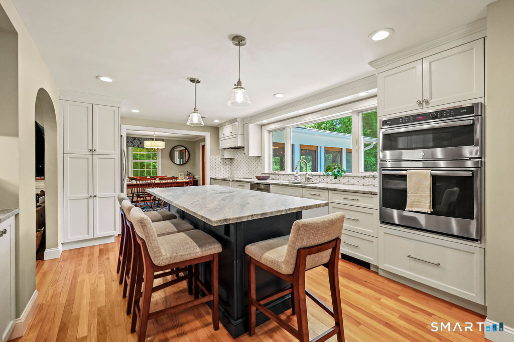 8 Ann Mar Lane Simsbury CT 06070