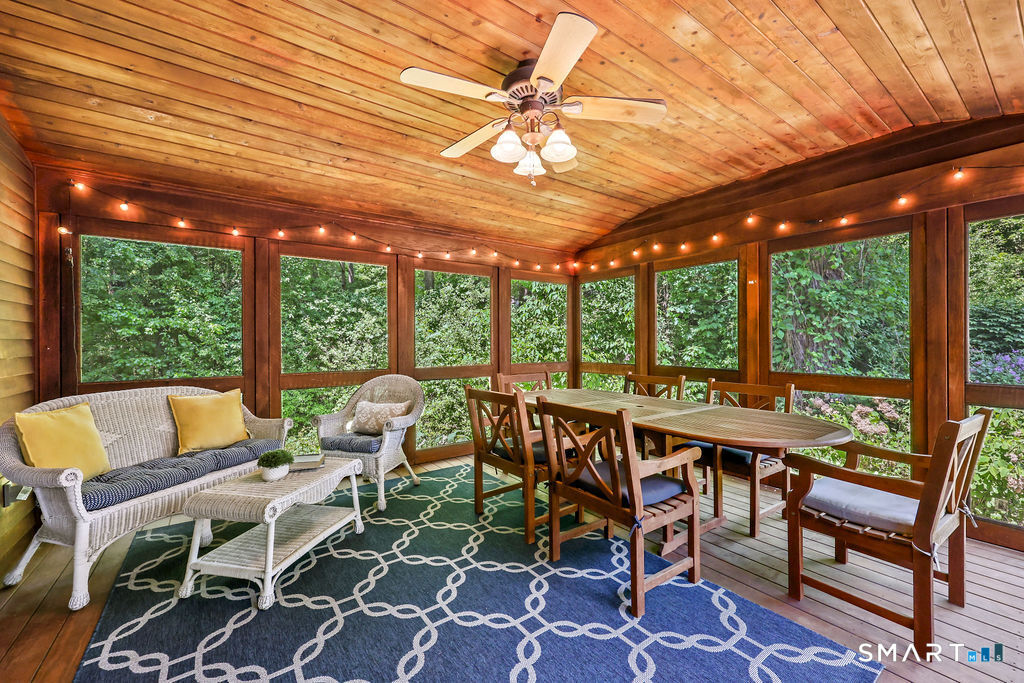 8 Ann Mar Lane Simsbury CT 06070