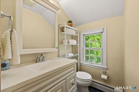 8 Ann Mar Lane Simsbury CT 06070