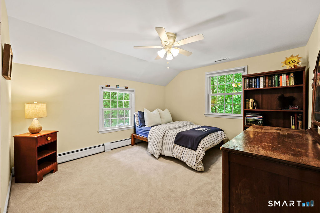 8 Ann Mar Lane Simsbury CT 06070