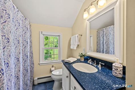 8 Ann Mar Lane Simsbury CT 06070