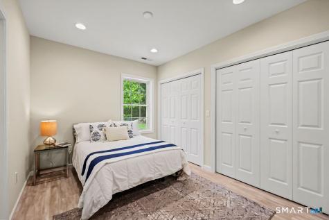 8 Ann Mar Lane Simsbury CT 06070