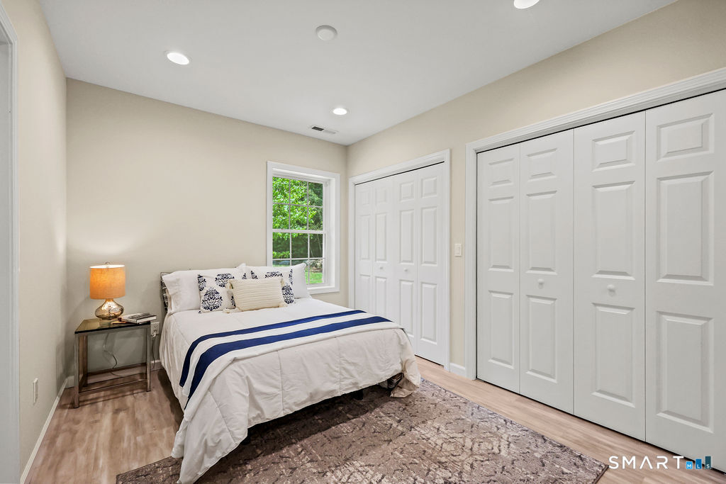 8 Ann Mar Lane Simsbury CT 06070