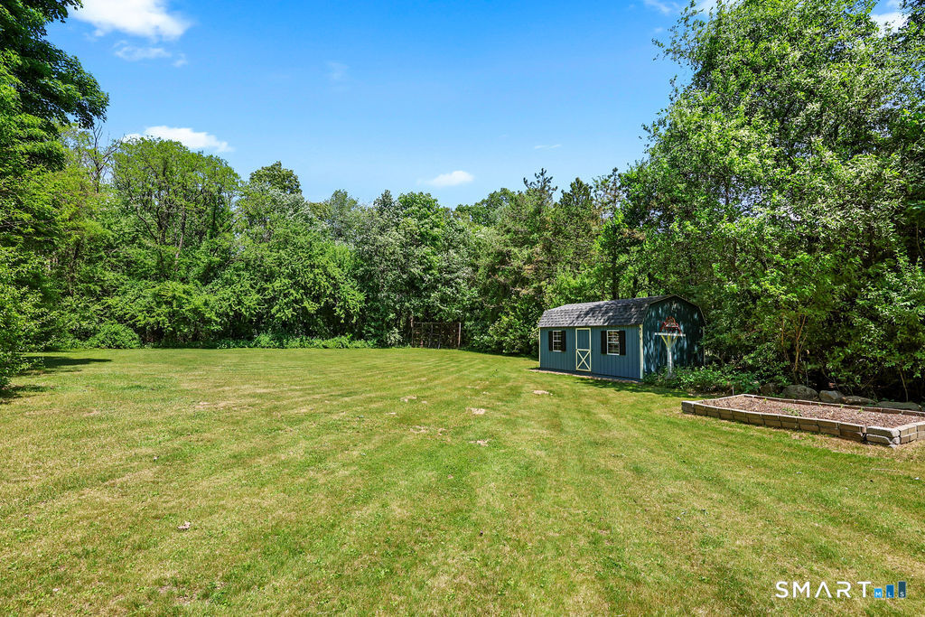 8 Ann Mar Lane Simsbury CT 06070