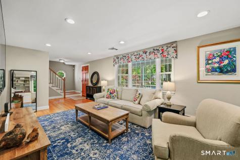8 Ann Mar Lane Simsbury CT 06070