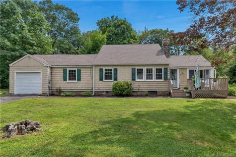 7 Maple Tree Road Brookfield CT 06804