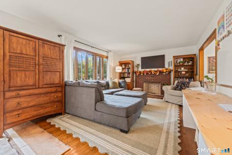 17 Edgewood Drive Wallingford CT 06492
