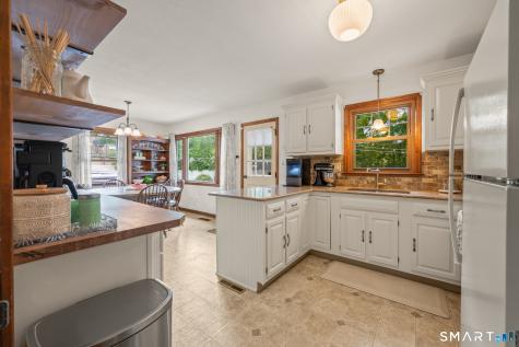 17 Edgewood Drive Wallingford CT 06492