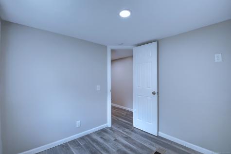 66 Nancy Lane Naugatuck CT 06770