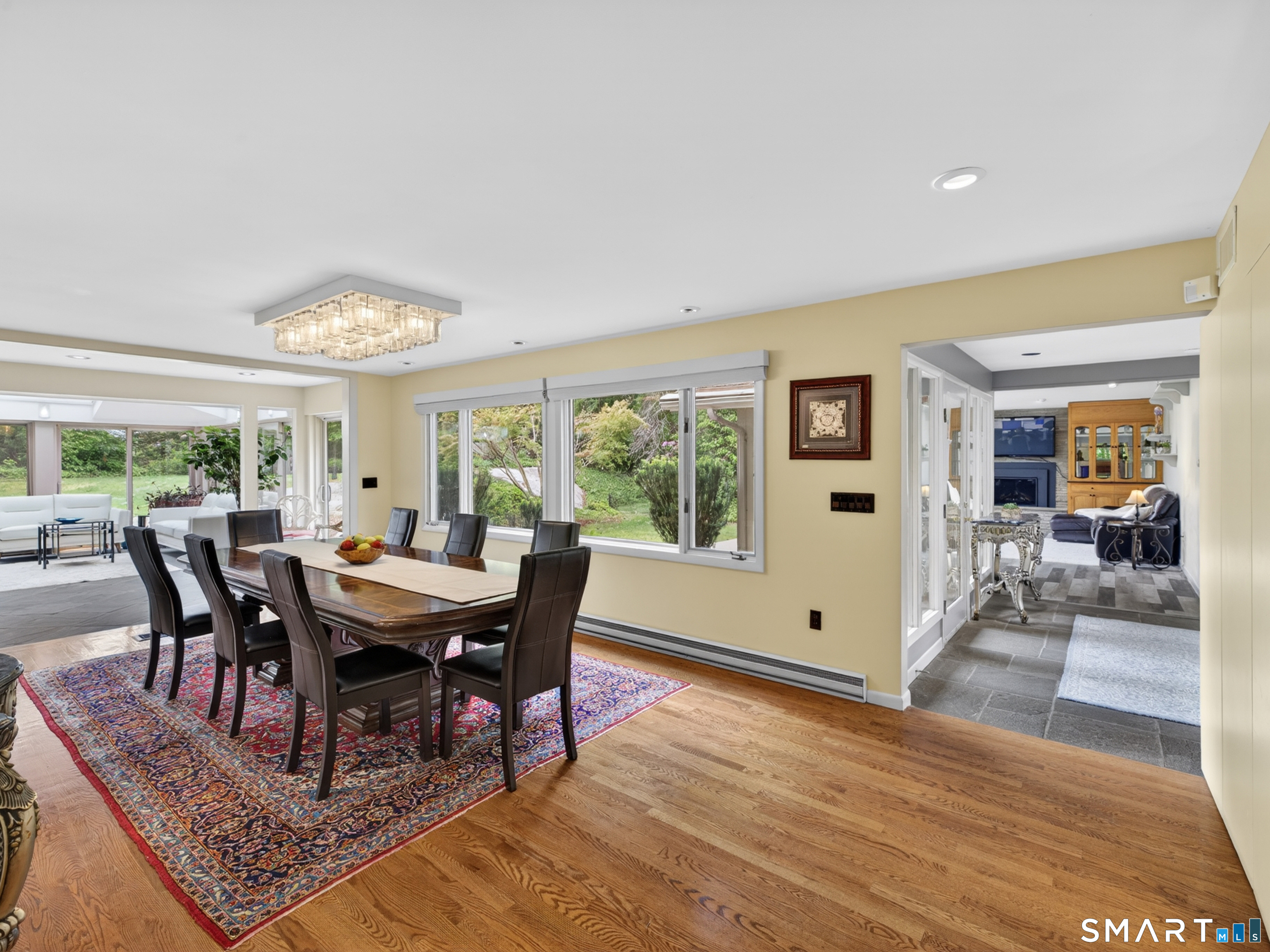 104 Parkway South New London CT 06320