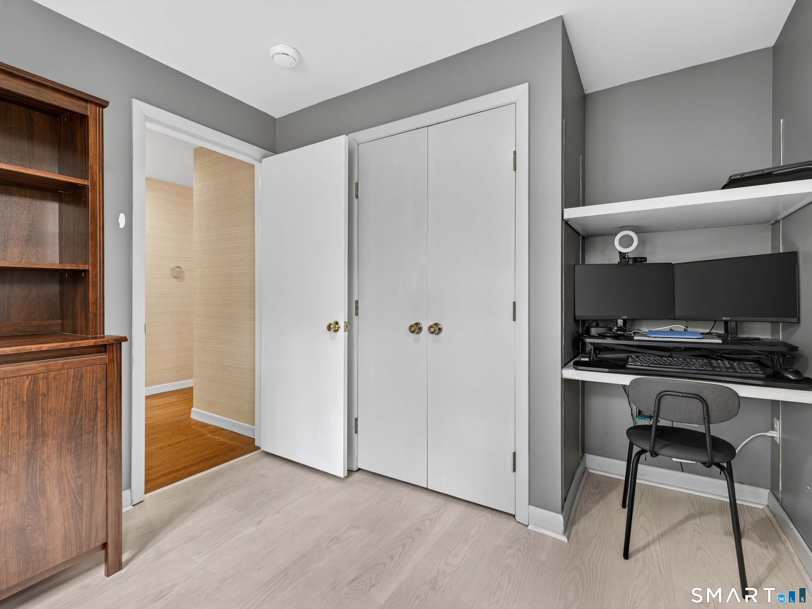 104 Parkway South New London CT 06320