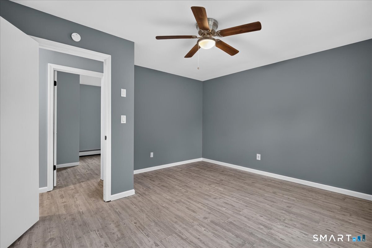 49 Homeside Avenue West Haven CT 06516