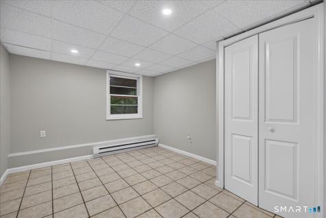49 Homeside Avenue West Haven CT 06516