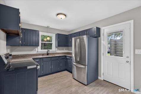 49 Homeside Avenue West Haven CT 06516