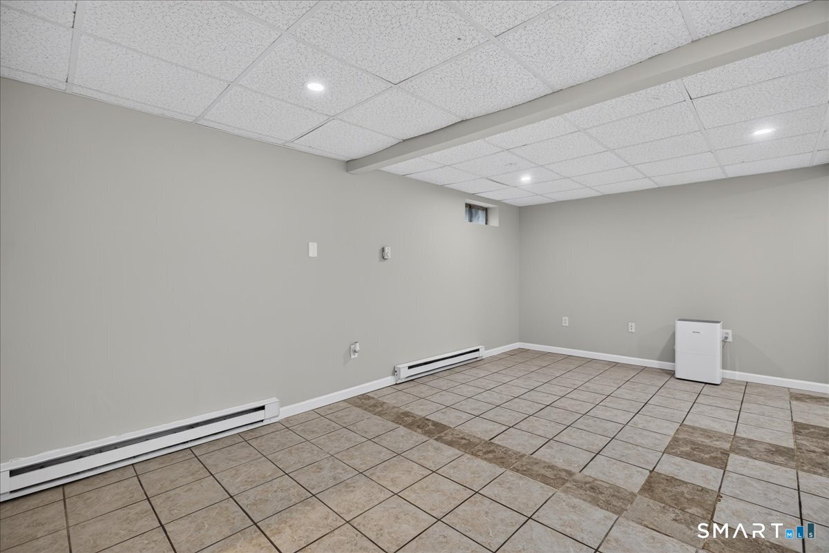 49 Homeside Avenue West Haven CT 06516