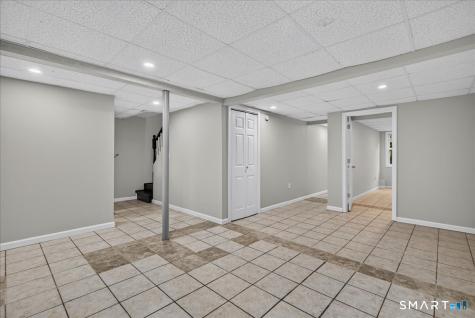 49 Homeside Avenue West Haven CT 06516