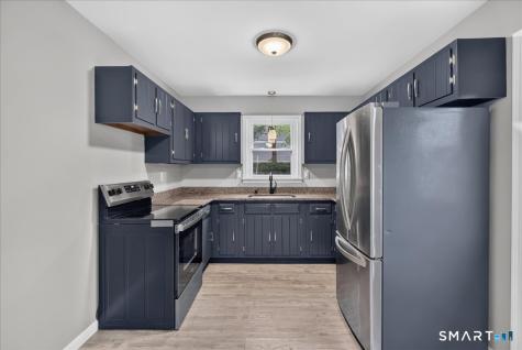 49 Homeside Avenue West Haven CT 06516