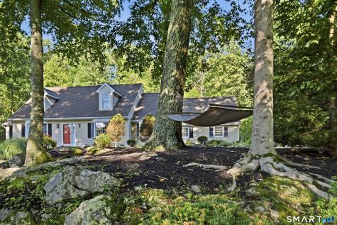 2 Banquo Brae Road Brookfield CT 06804