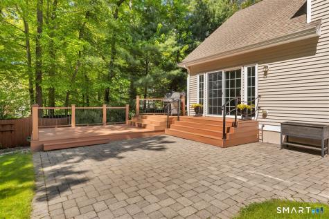 21 Church Terrace Newington CT 06111
