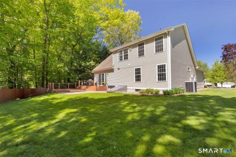 21 Church Terrace Newington CT 06111