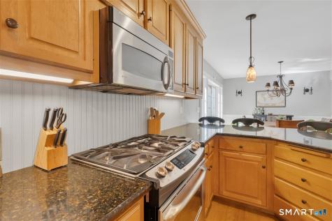 21 Church Terrace Newington CT 06111