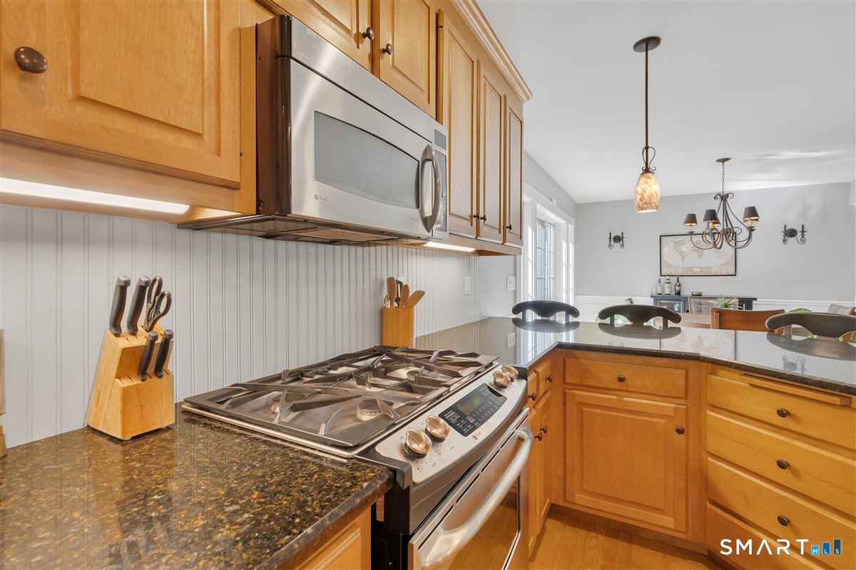 21 Church Terrace Newington CT 06111