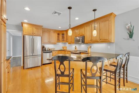 21 Church Terrace Newington CT 06111