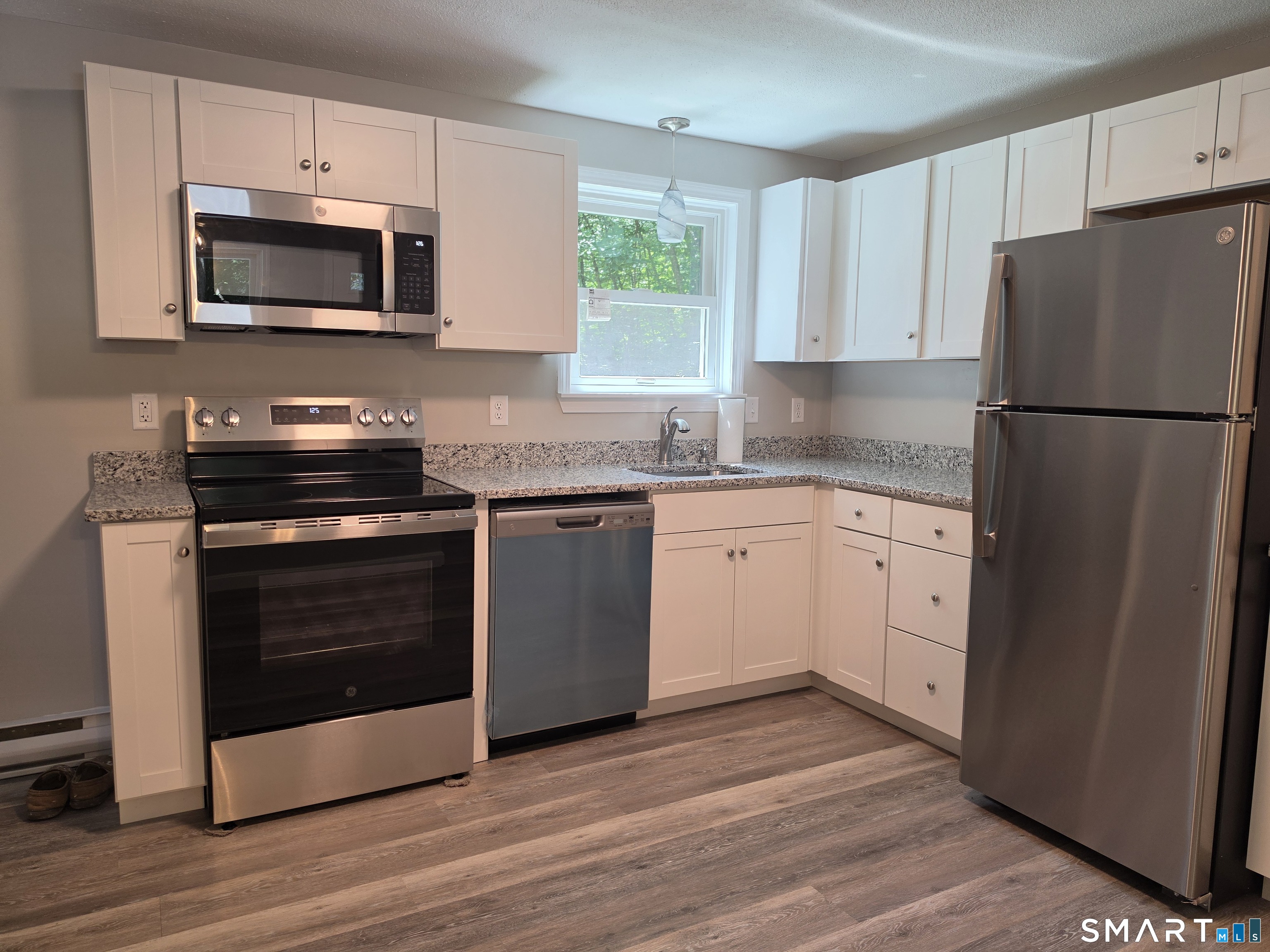 127 Azud Road Thompson CT 06277